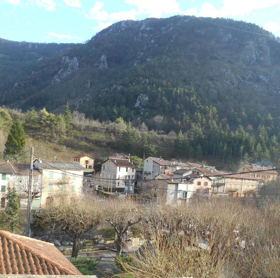 Studio Meuble Au Pied Du Mercantour Fontan Luaran gambar